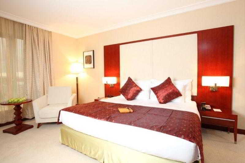 Chelsea Hotel Abuja Buitenkant foto