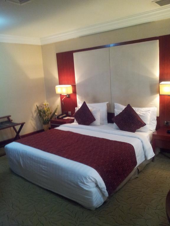 Chelsea Hotel Abuja Kamer foto